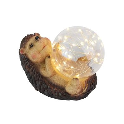 China Outdoor Decorative Solar Garden Lights Hedgehog Garden Statues, Garden Decor Patio Backyard Lawn Decorations Resin Animal Figurines for sale