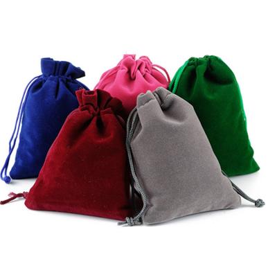 China Custom Dust Proof 10*15cm Logo 11 Colors Velvet Drawstring Bracelet Jewelry Goodies Storage Bag Pouch for sale