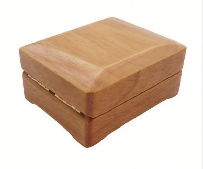 China To Storage Custom Wholesale Bangle Pendant Bracelet Necklace Set Oak Wood Jewelry Box for sale