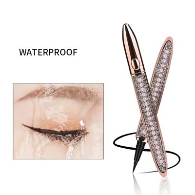 China Wholesale Waterproof Eyeliner Eyelash Extension Adhesive Glue Quick Drying Durable Waterproof Eyeliner Eyelash Glue Pen for sale