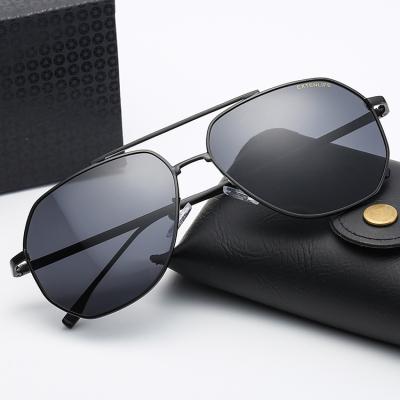 China Fashion sunglasses 2021 free shipping new arrivals uv400 fashion black sunglasses for sale