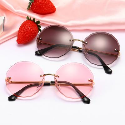 China Fashionable kids sunglasses cheap sunglass kids promotional kids sunglasses girls boys UV400 for sale