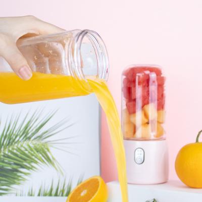 China Hotel 360ml Mini Fruit Blender, USB Rechargeable Personal Portable Juicer Extractor Machine for sale