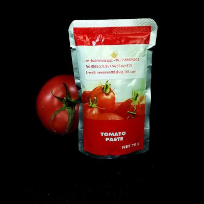 China 28-30% brix pure natural tomato sauce and tomato sachet with OEM brand for muslim african halal food cooking for sale