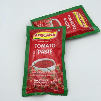 China 28% 30% brix china factory fresh tomato sauce 50g 70g sachet package pouch tomato ketchup paste sauce for sale