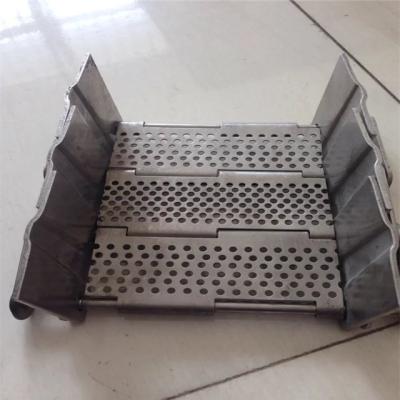 China Heat resistant perforated version and baffle with chain conveyor belt perforated for sale