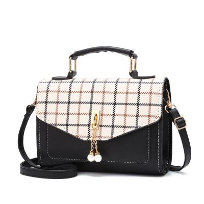 China 2021 Lady Wholesale Women Fashion PU Leather Ladies Cross - Body Mini Purses And Handbag With Pearl for sale