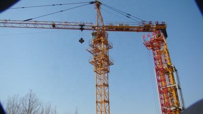 China Used zoomlion Topkit Tower Crane 6tons QTZ5610 for sale high quality à venda