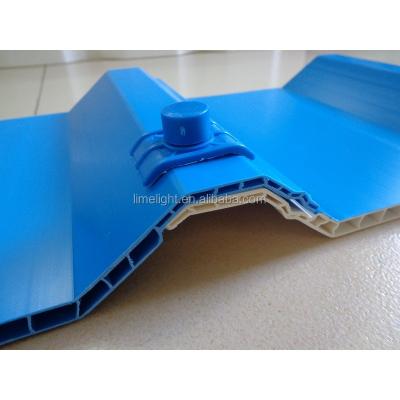 China PVC LIGHTING LIGHTS Twinwall PVC Corrugated Roofing Sheet for sale