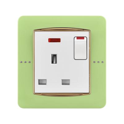 China HOME USE UK Home Lighting Electrical Wall Socket And Switch for sale