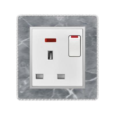 China HOME USE Factory Supply Iraq Market Home Electrical Switch 13A Silver Plug for sale