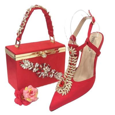 中国 Women's Party Shoes Set with Stones and Matching Bag Set Flat Heel Type Italian Shoes 販売のため