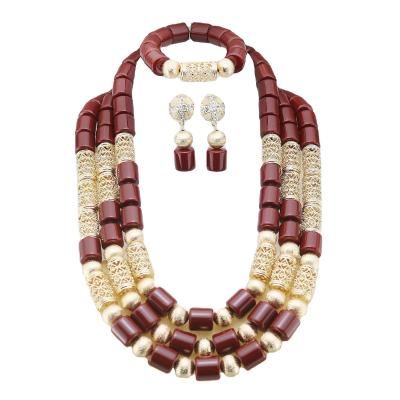 China 2023 Good quality Elegant African Beads Jewelry Sets Senegal/ghana Wedding Handmade Jewelry Women's Golden Wedding Jewelry Sets Te koop