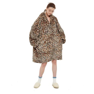 China HUG PORTABLE Animal Wrap Print Oversized Size One Fit All Flannel Sherpa Leopard Hoodie Cover for sale