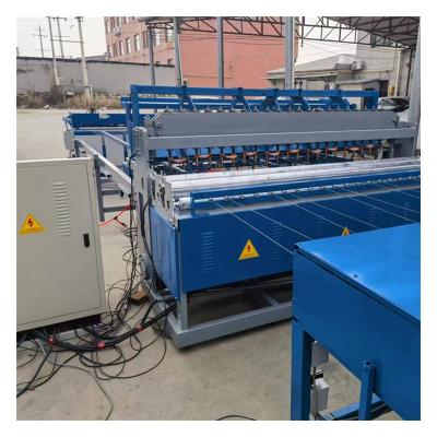 China Easy Installation Fully Automatic High Speed ​​Fence Metal Welding Wire Mesh Making Machines for sale