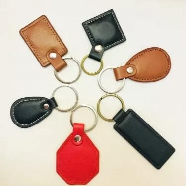 China 2D / 3D Waterproof / Waterproof Custom Soft PVC Keychains Render Rubber With Your Logo OEM Manufacturer Keychain for sale