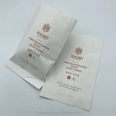 China Recycled Materials Printed paper bag packaging brown paper bags with logo print paper bag cake for sale