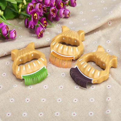 China Wholesale 3 Colors Pet Hair Viable Metal Shell Pet Magic Hair Remover Anti Lice Comb for sale