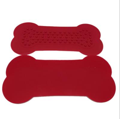 China Sustainable Bathing Products Distractiong Device Pet Feeding Mat Dog Grooming Tools Dog Lick Pad for sale