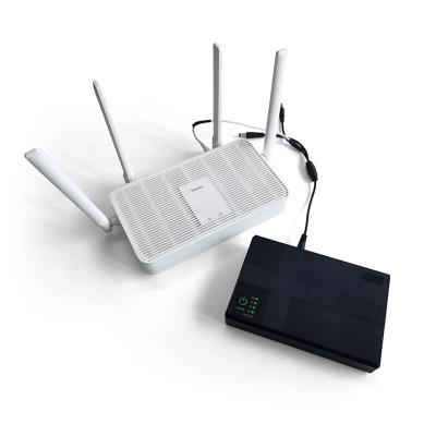 Cina 18w/36w Potenza di uscita Mini Ups 5v 9v 12v Per Wifi Router 1-8A corrente di uscita in vendita