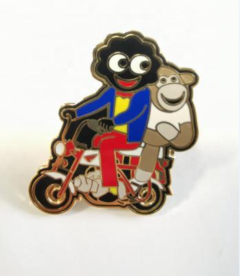 China China cheap custom made high quality soft hard metal soft enamel lapel pin badge for sale