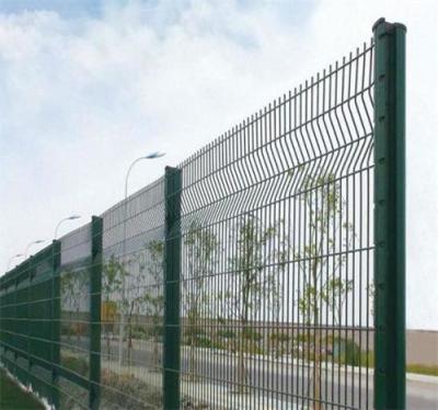 China Decorative 3D Fence Panels /High Security PVC Coated Metal Fence with Triangle Bends for sale