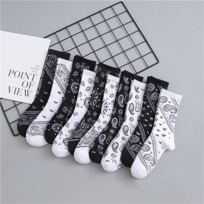 China Newcomer fashion QUICK DRY west coast flower print hip-hop women men street white and black socks for sale