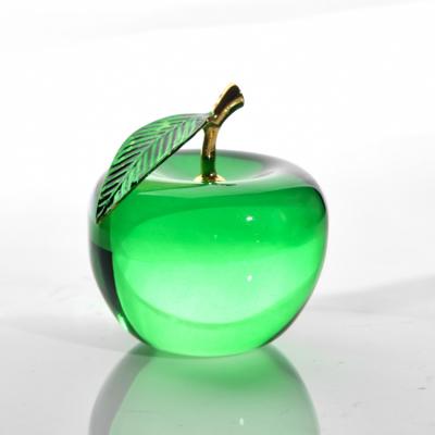 China New Arrival Low MOQ Eco-friendly Clear Crystal Apple Christmas Ornaments From Europe for sale