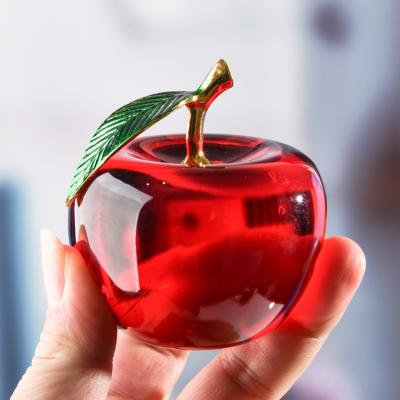 China Hot Selling Eco-friendly Europe Amazon 70mm Crystal Apple Clear Ornaments Home Decoration for sale