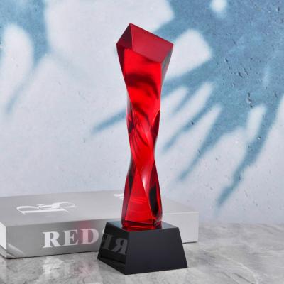 China Europe Business Gift Eco-Friendly Wholesale Eco-Friendly Red Transparent Crystal Trophy for sale