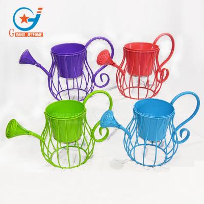 China Eco-friendly Chinese Factory Hot Sale Wire Planter Iron Flower Pot for sale