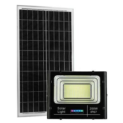 China Luz de inundación solar al aire libre del poder más elevado LED 200W 300W IP67 para el alumbrado público en venta