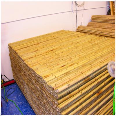 中国 Natural Bamboo Fencing Garden Screen Rolled Fence Panel Carbonized for garden 販売のため