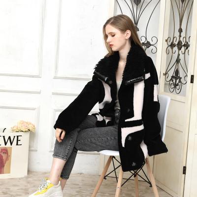 China Fashionable Custom Made Breathable Logo Fur Collar Sheep Wool Fur Coat Ladies Winter Women Long For Wholesale for sale