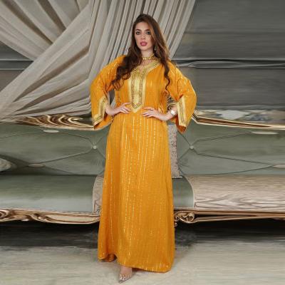 China Micro Muslim Fabric Middle East Dubai Poly-cotton Striped Tan Saudi Arabian Feature Lace Permed Evening Dress Abaya for sale