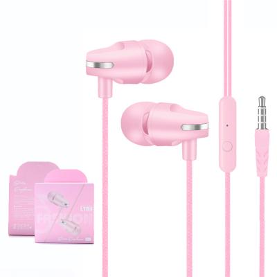 China Wholesale In-Ear Quality Is Stable Low Price 3.5mm Cable Earphone Plug Built-in Gaming Headset Headset For Smartphones for sale