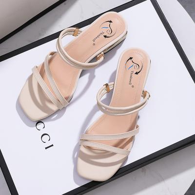 China Fashion trend beautiful two ways wearing adjustable soft mid-heel bottom buckle black white black for women and ladies 2021 summer new style for sale