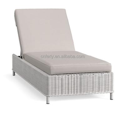 China Modern All Weather Outdoor Rattan Lounge Chair Simple Wicker Rattan Sun Bed for sale