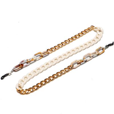 China High Quality Acrylic Sunglasses Resin Silicone Circle Metal Gold Protection Leopard Sunglasses Chain Holder for sale