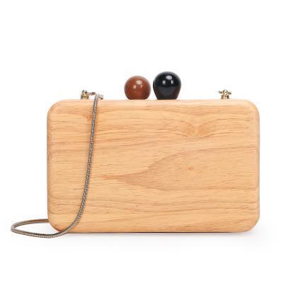 China Luxury ladies clutch bags party wedding banquet even wooden handbags clutch bags modern handcrafted chain strap bag for sale