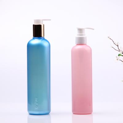 China Personal Care Glossy Color Round Plastic Bottle Custom PET Bottle for sale