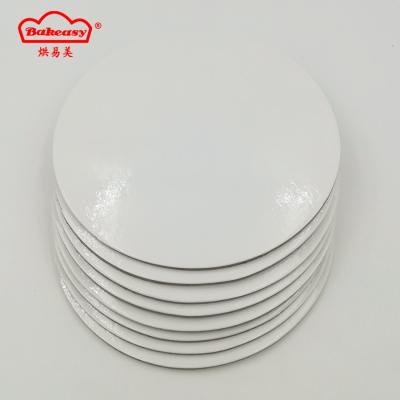 China Disposable White Board 2.5MM Thickness Sturdy 6 Inch To 18 Inch Cake Board Cake Board Rounds Cake Decorating Supplies for sale