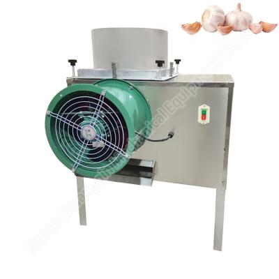 China Garlic Breaking Machine Garlic Bulb Breaking Machine Automatische Garlic Bulb Breaker-Maschine, mit der Sie die Zubereitung von Knoblauchzwiebeln durchführen können zu verkaufen