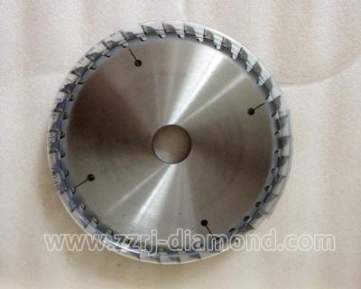 China 180*45*4.4-5.1, Z=30T woodworking PCD saw blade, PCD Saw Blades are made of PCD material and tool steel, through cutting for sale