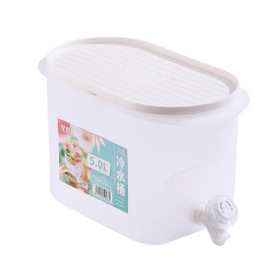 China Sustainable 3.5L-5L Refrigerator Cold Water Bucket With Tap Ice Black Tea Water Refrigerator Storage Box Drink Bottles Dispensers for sale