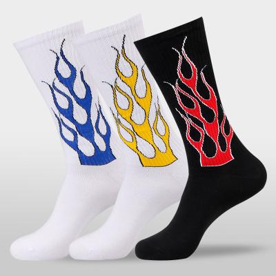 China Hot Sale High Quality Bamboo Embroidery Crew Cotton Sports Socks Custom Made Logo Design Soccer Basketball Sports Men Socks for sale