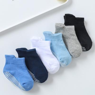 China QUICK DRY Wholesale Anti Slip Glue Kids Floor Socks Boy's Pure Cotton Children Baby Socks for sale