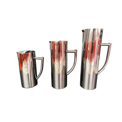 China Home hotel restaurant decoration buffet restaurant buffet copper wine pitchers coffee milk cocktail shaker stainless steel metal water pitcher for sale