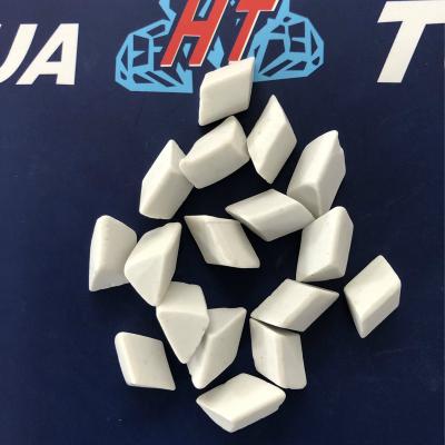 China Fine polishing polish and oblique triangle polishing ceramic media grinding media suppliers for good polish for sale