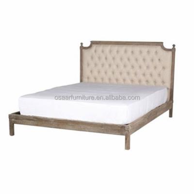 China Antique King Size American Wooden Frame Bedroom Furniture Solid Wood Tufted Bed for sale